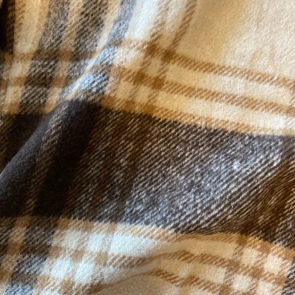 Fall Vibes! Nwot Long Flannel Shacket - image 4